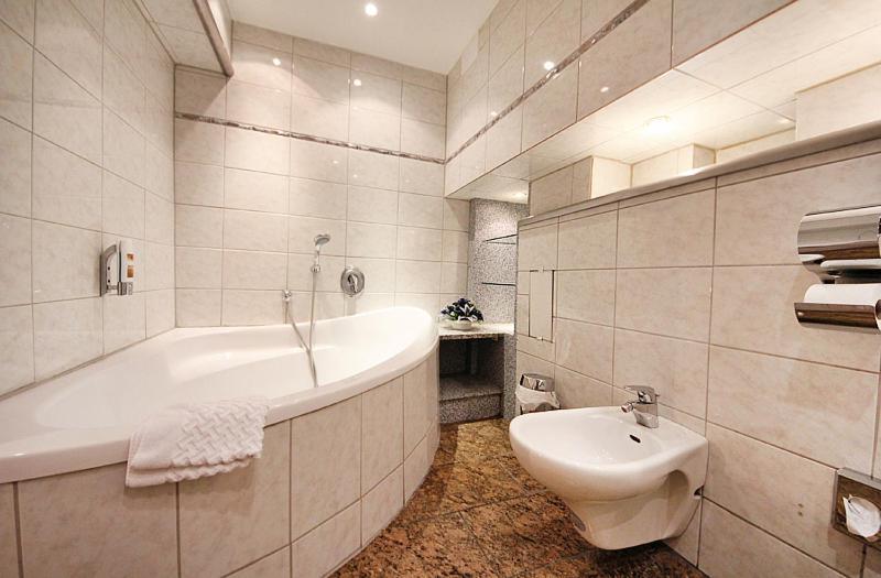City Pension Storch II Кёльн Номер фото