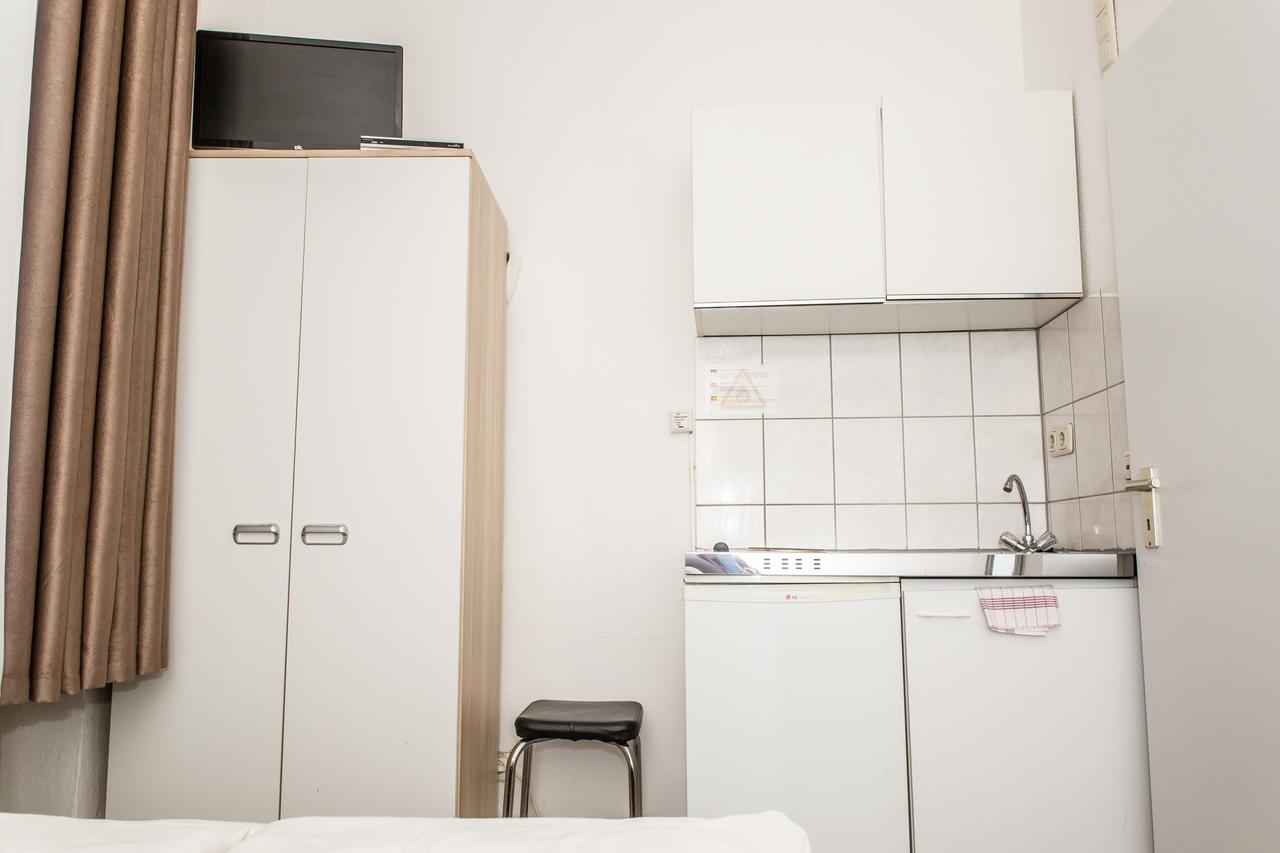 City Pension Storch II Кёльн Экстерьер фото