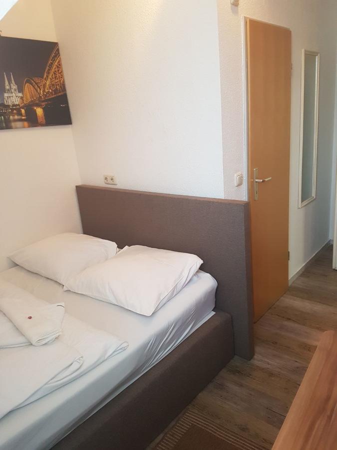 City Pension Storch II Кёльн Экстерьер фото