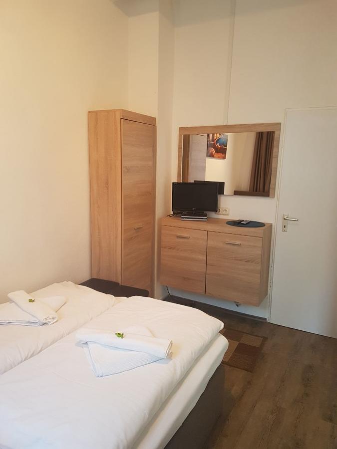 City Pension Storch II Кёльн Экстерьер фото