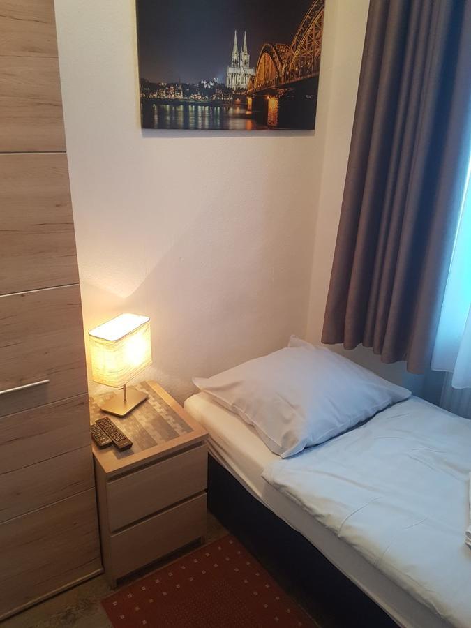 City Pension Storch II Кёльн Экстерьер фото