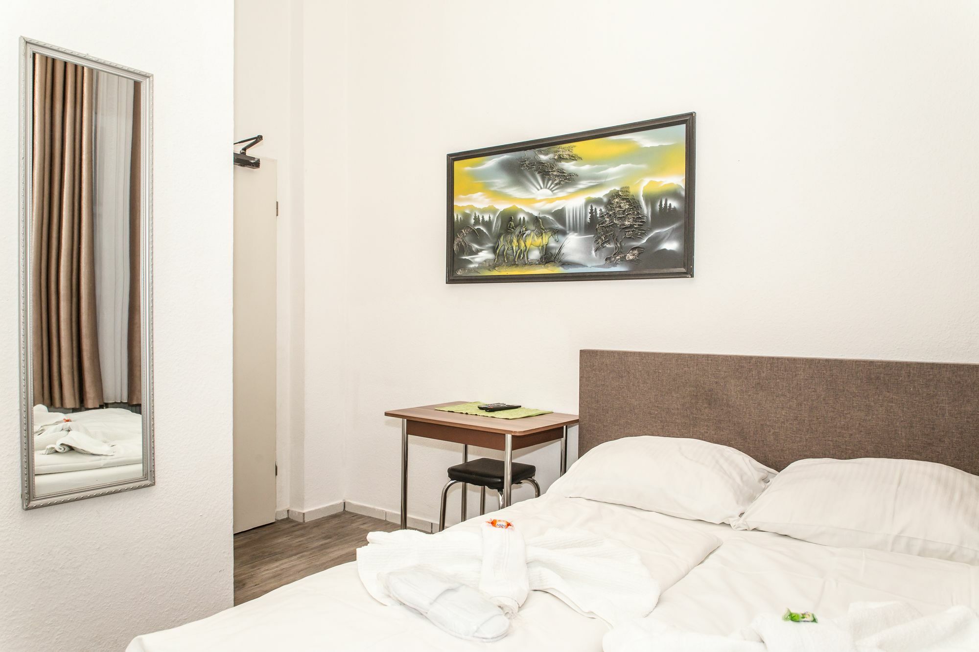 City Pension Storch II Кёльн Экстерьер фото