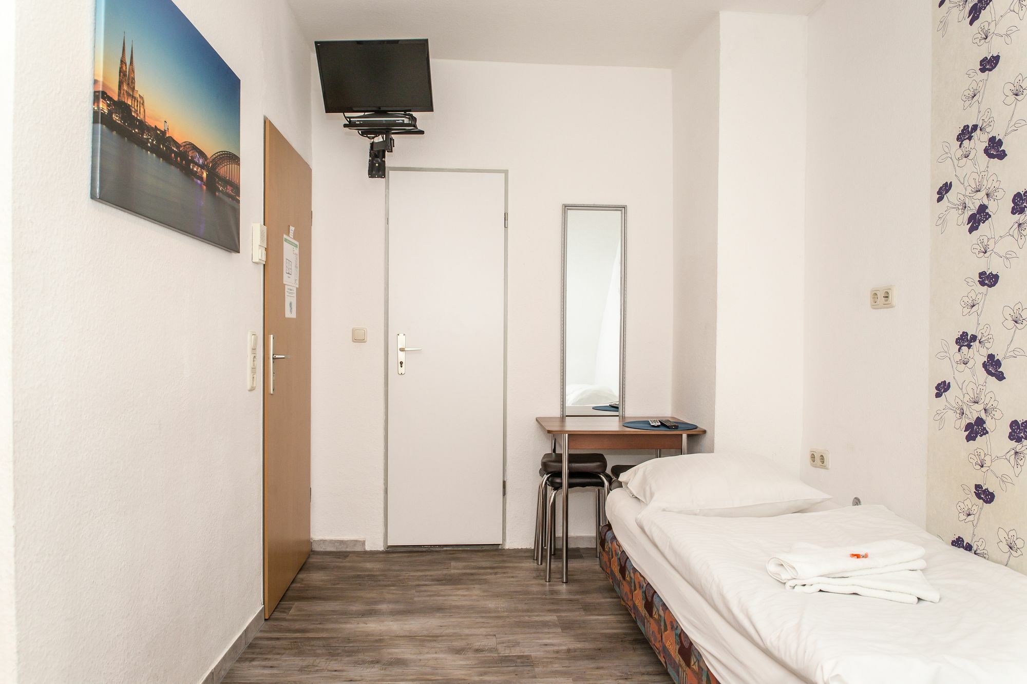 City Pension Storch II Кёльн Экстерьер фото